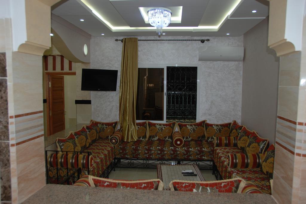 Ziad Gueliz Apartment *