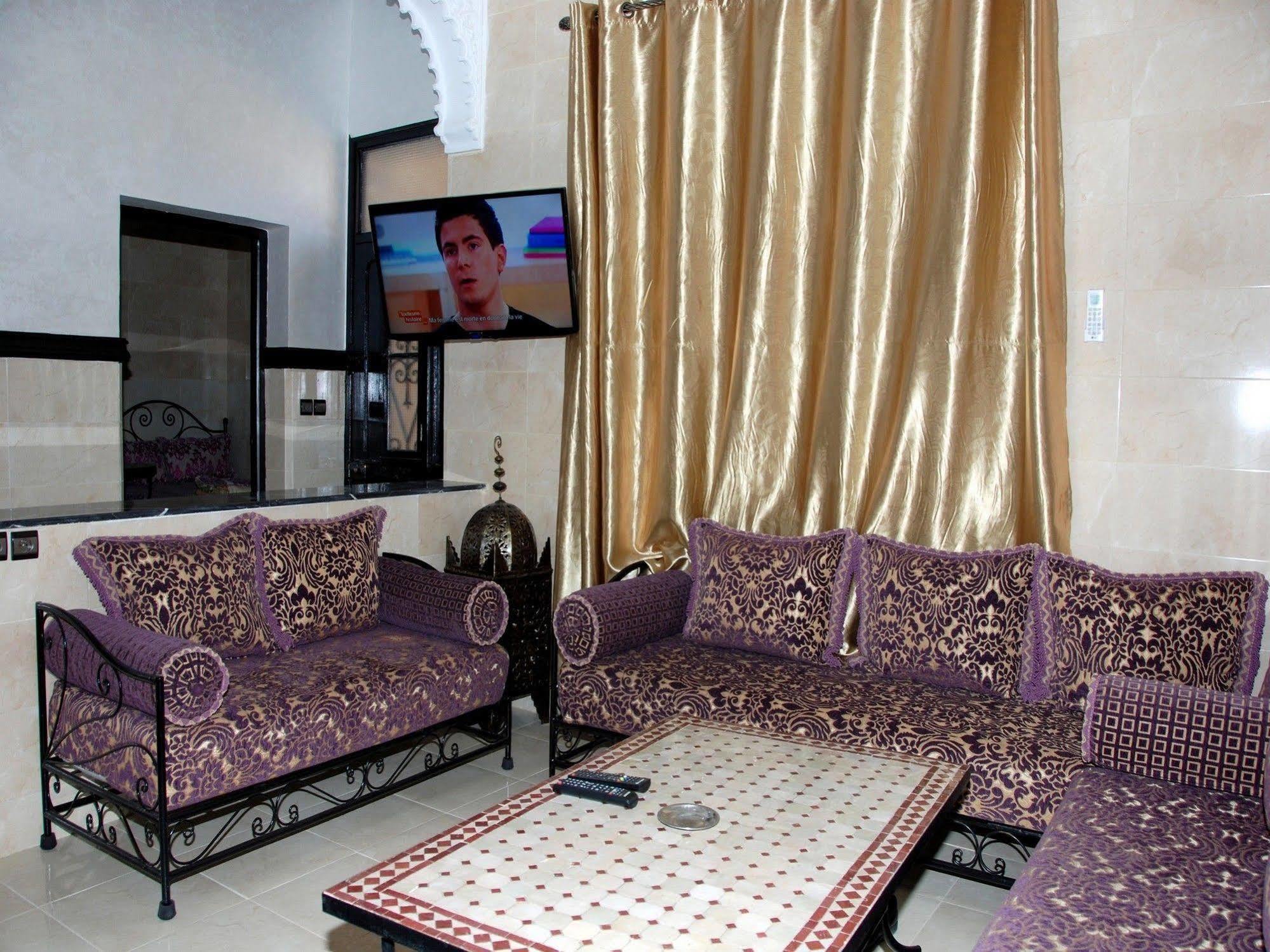 Ziad Gueliz Apartment *